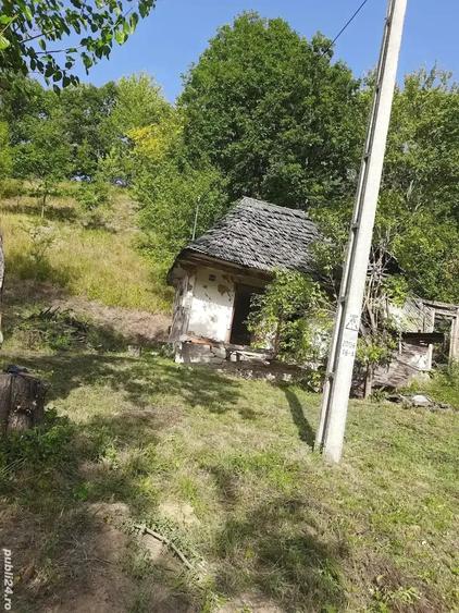Teren de 1760 mp, în Central