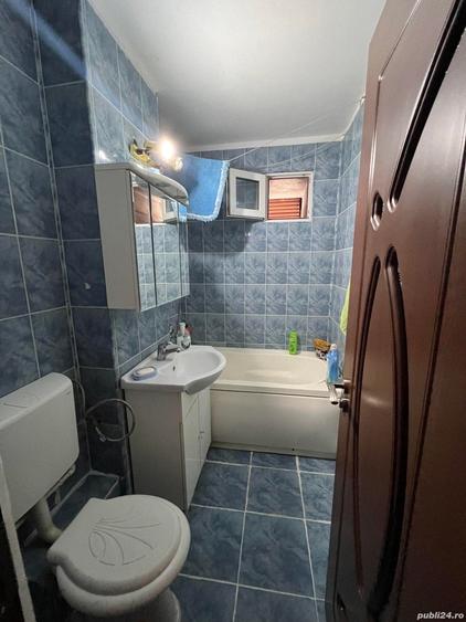 Apartament cu 3 camere decomandat în Cetatea