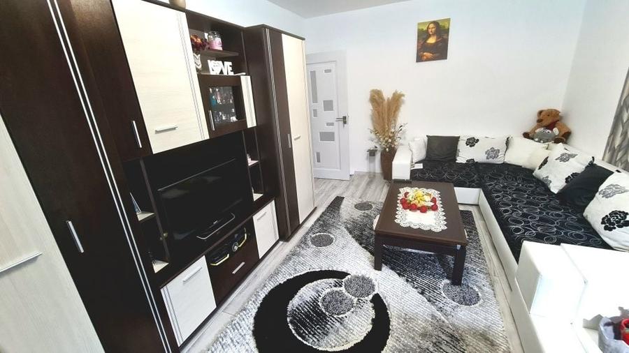 Apartament cu 2 camere decomandat în Sântana de Mureș