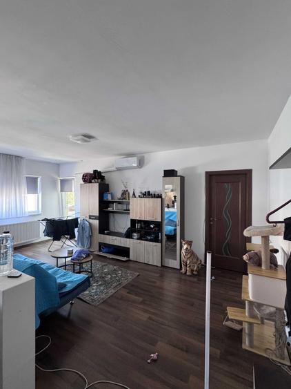 Apartament cu 2 camere semidecomandat în Florești
