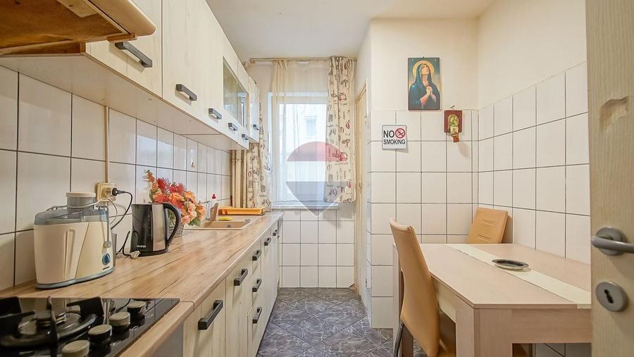 Apartament cu 2 camere semidecomandat, mobilat în Noua