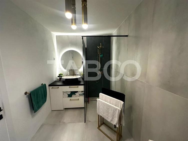 Casă cu 4 camere cu Teren 233 Mp în Central