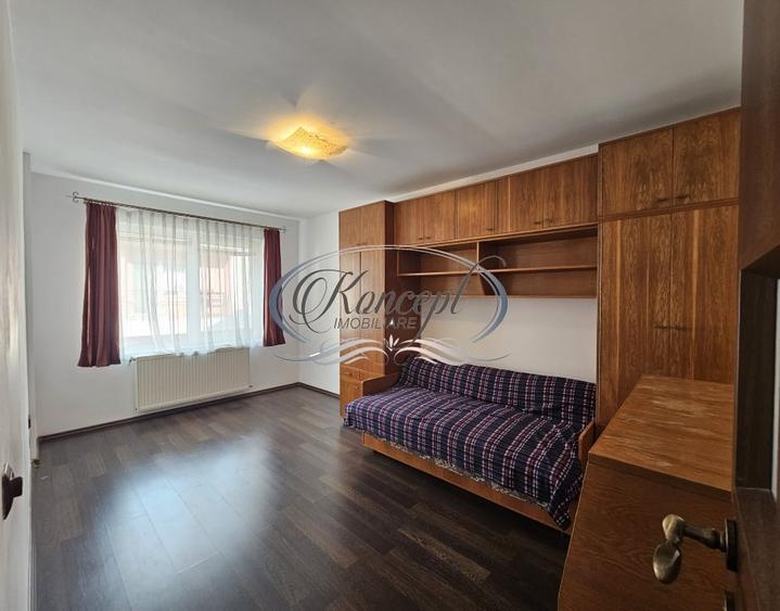 Duplex cu 5 camere cu Canalizare în Florești