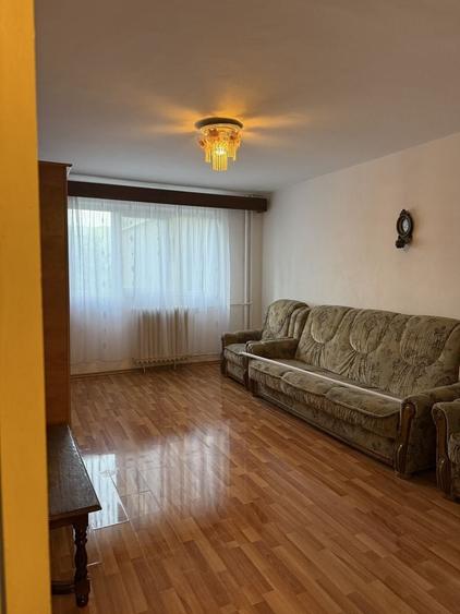 Garsonieră decomandată în Găvana