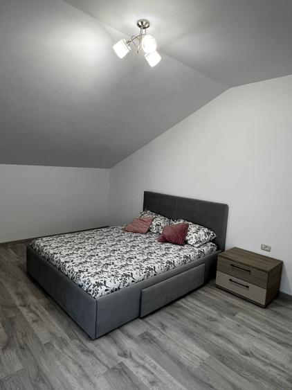 Apartament cu 3 camere decomandat în Giroc