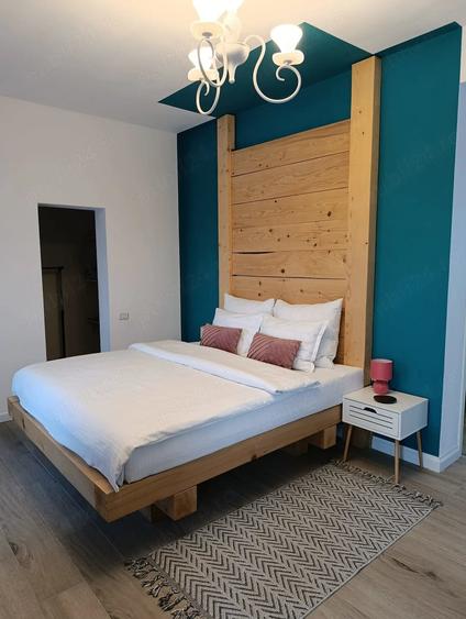 Casă cu 4 camere cu Teren 2300 Mp în Exterior Vest