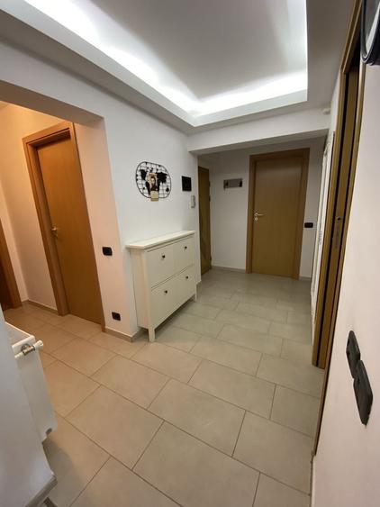 Apartament cu 4 camere decomandat în UTA