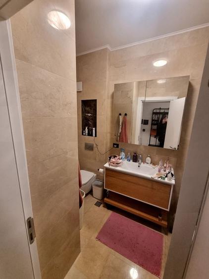 Apartament cu 3 camere decomandat în Faleza Nord