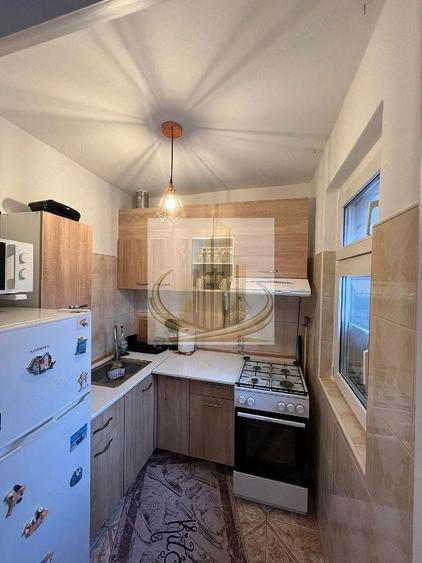 Apartament cu 2 camere semidecomandat în P-ța Doina