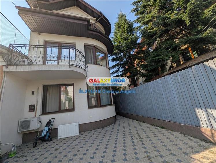 Casă cu 6 camere cu Teren 256 Mp în Sălaj