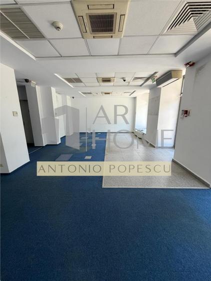 Spațiu comercial, de 144 mp, în Malu Roșu