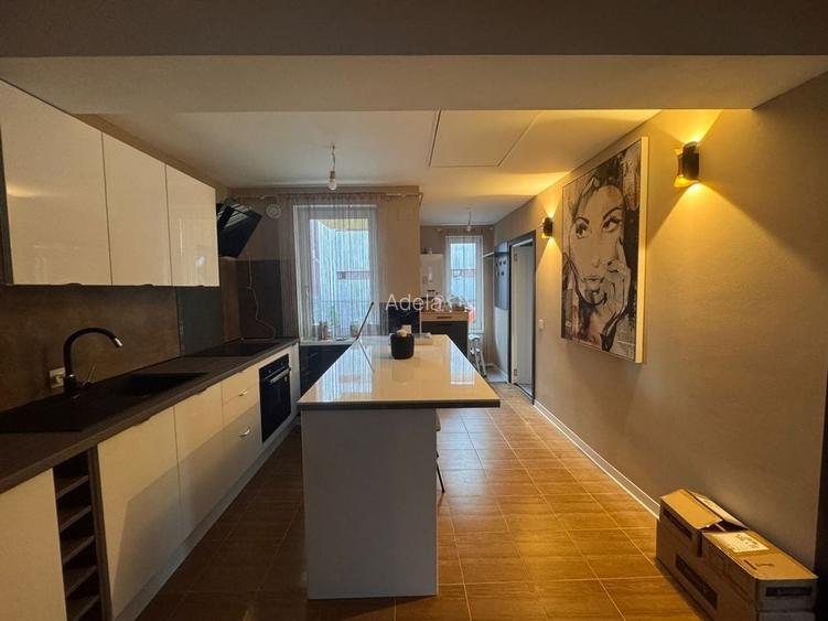 Inchiriez apartament