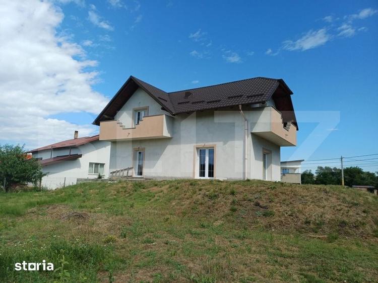 Casă cu 5 camere cu Teren 2650 Mp în Pătrăuți