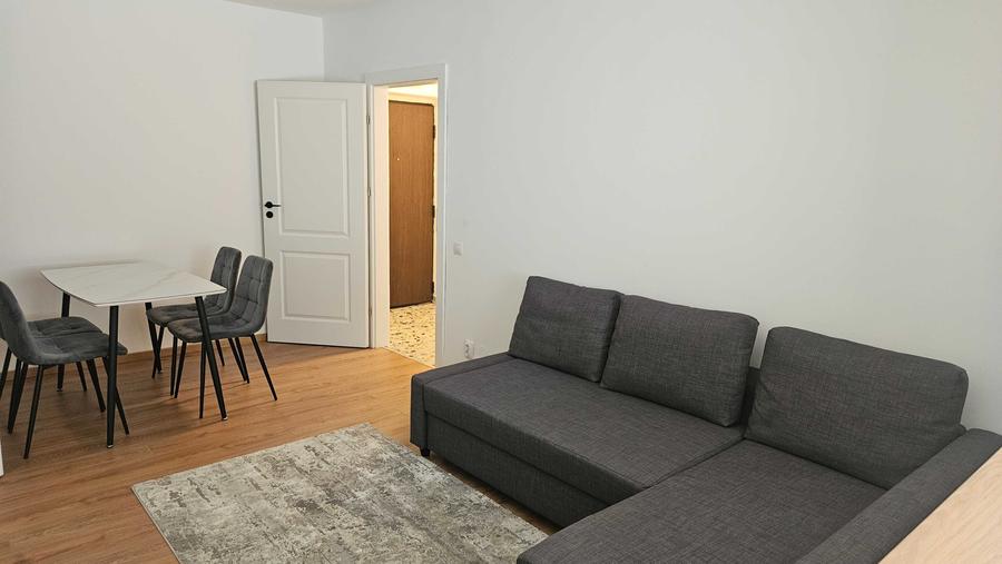 Apartament cu 2 camere semidecomandat în Pajura