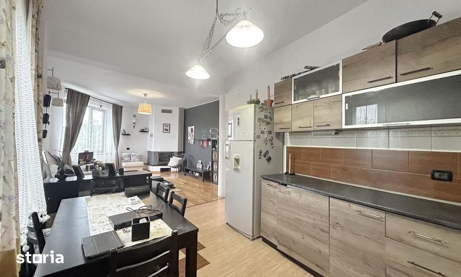 Casă cu 7 camere cu Teren 178 Mp în Florilor