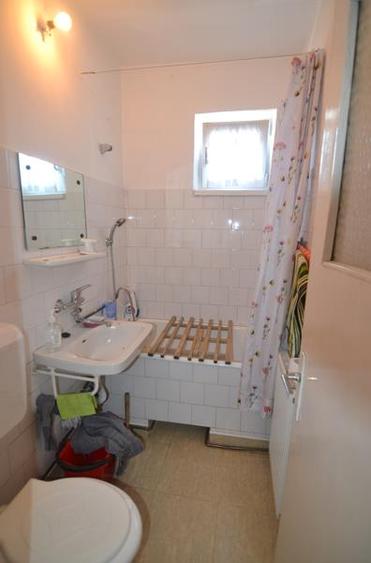 Apartament cu 2 camere semidecomandat în Astra