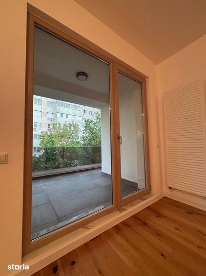 Apartament cu 4 camere în Vatra Luminoasă