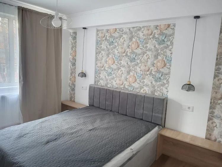 Apartament cu 3 camere semidecomandat, mobilat în Mazepa 1