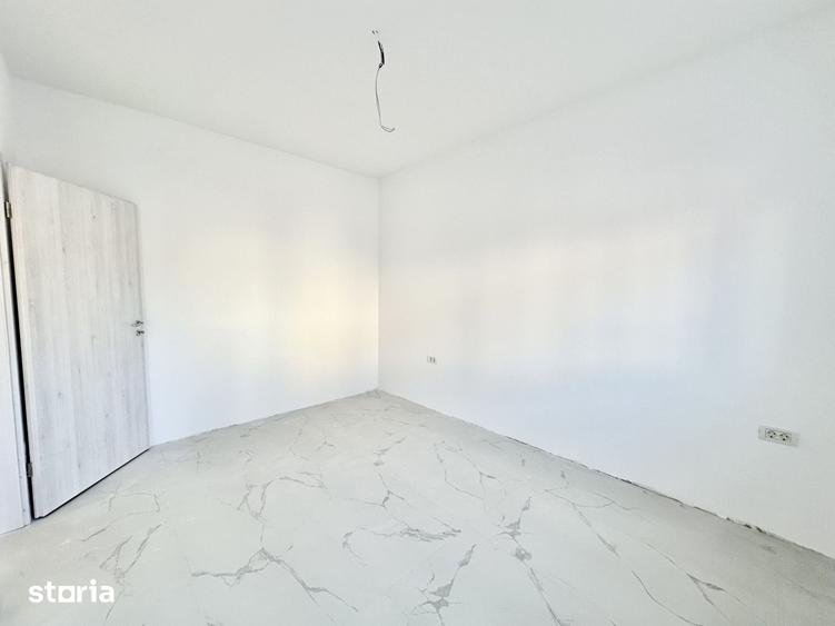 Casă cu 3 camere cu Teren 250 Mp în Moșnița Nouă