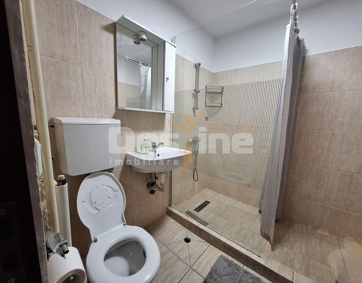 Apartament cu 3 camere decomandat, mobilat în Dristor