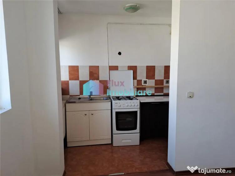 Apartament cu 2 camere nedecomandat în George Enescu