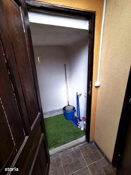Casă cu 3 camere semidecomandat cu Canalizare în Fabric