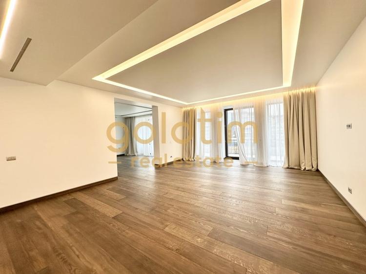 Apartament cu 4 camere decomandat, mobilat în Kiseleff