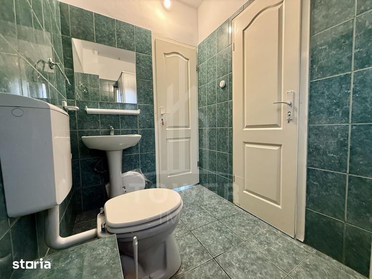 Casă cu 8 camere cu Teren 601 Mp în Turnișor