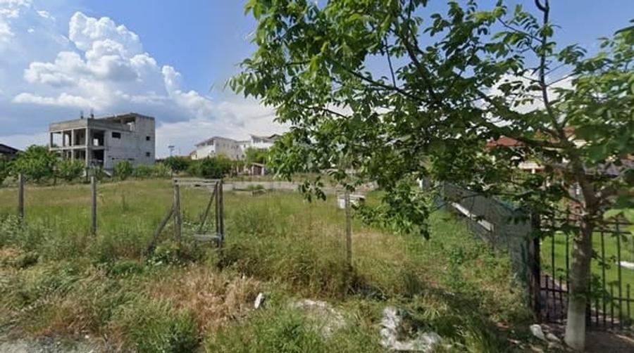Teren Construcții intravilan de 1200 mp, în Central