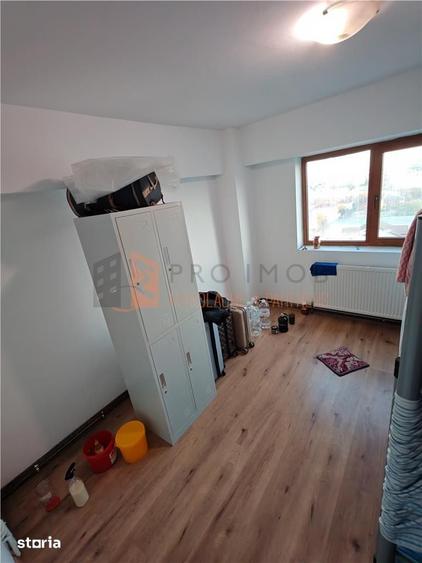 Apartament cu 4 camere decomandat, mobilat în Unirii Sud
