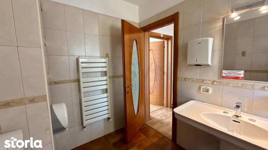 Apartament cu 4 camere decomandat în Floreasca