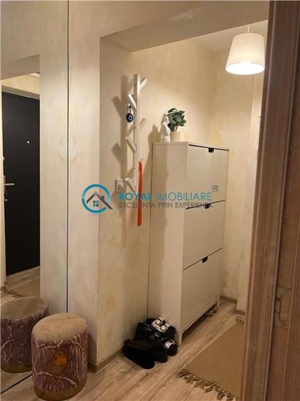 Apartament cu 2 camere decomandat în B-dul București
