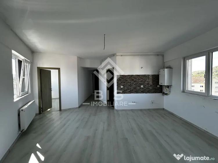 Apartament cu 3 camere decomandat în Viișoara