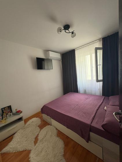 Apartament cu 3 camere semidecomandat în Pantelimon