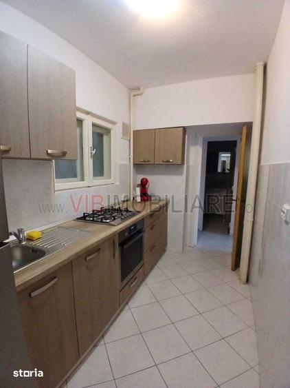 Apartament cu 2 camere decomandat în Romană