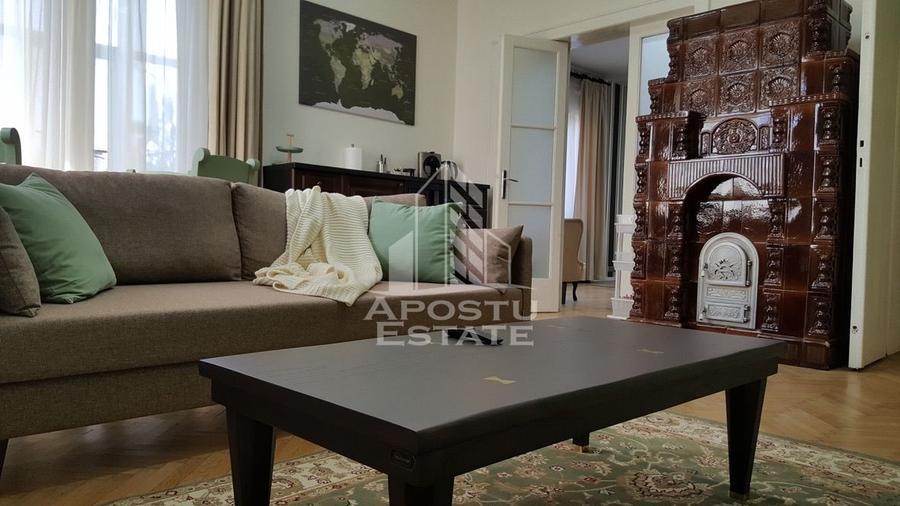 Apartament cu 3 camere semidecomandat, mobilat în Ultracentral