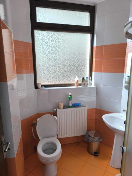Spațiu comercial, de 600 mp, în Central