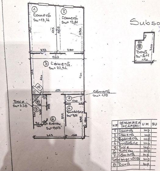 Apartament cu 3 camere semidecomandat, mobilat în Central