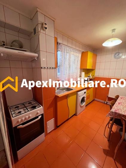 Apartament cu 2 camere decomandat, mobilat în Giurgiului