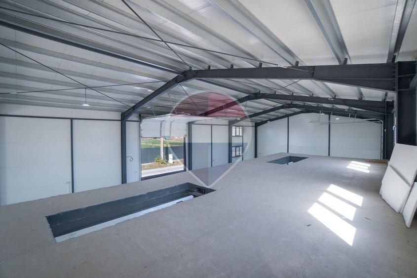 Spațiu industrial, de 580 mp, în Exterior Nord