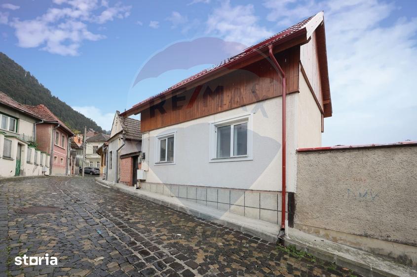 Casă cu 3 camere cu Teren 145 Mp în Schei