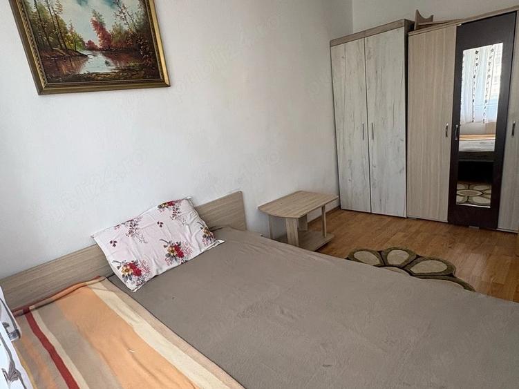 Apartament cu 2 camere nedecomandat în Vasile Aaron