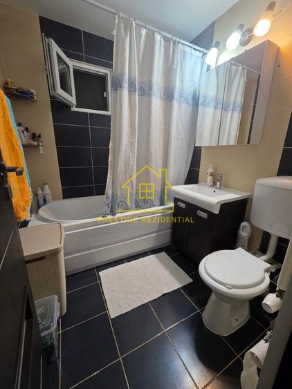 Apartament cu 3 camere decomandat, mobilat în Dristor