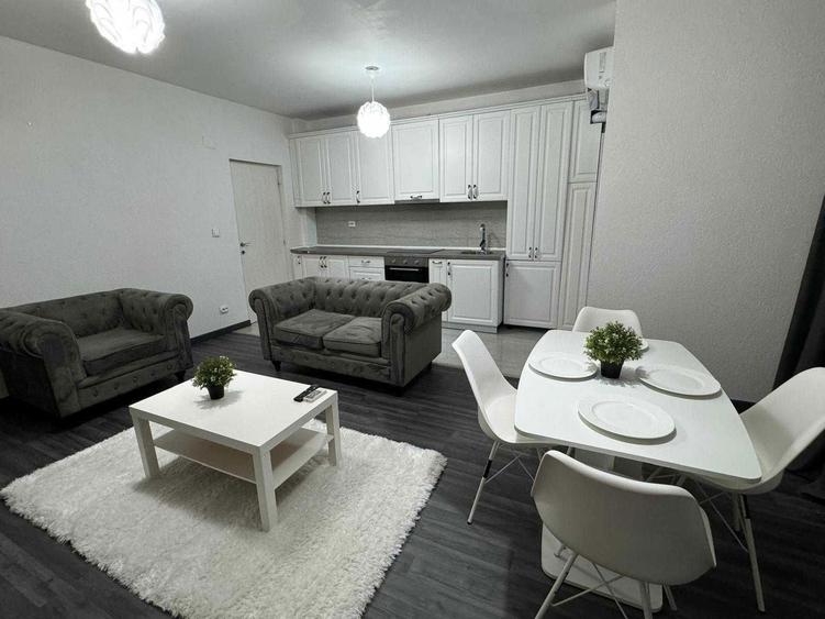 Apartament cu 2 camere decomandat în Exterior Vest