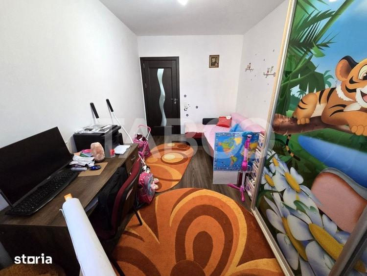 Apartament cu 3 camere decomandat în Central