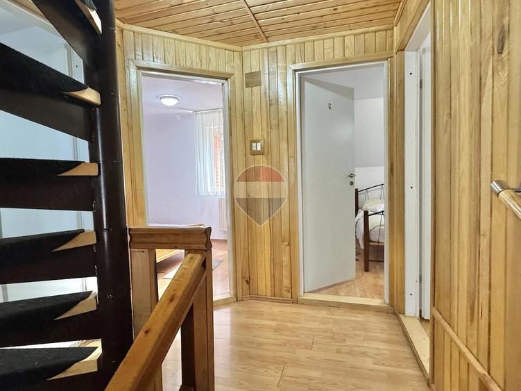 Casă cu 9 camere în Central