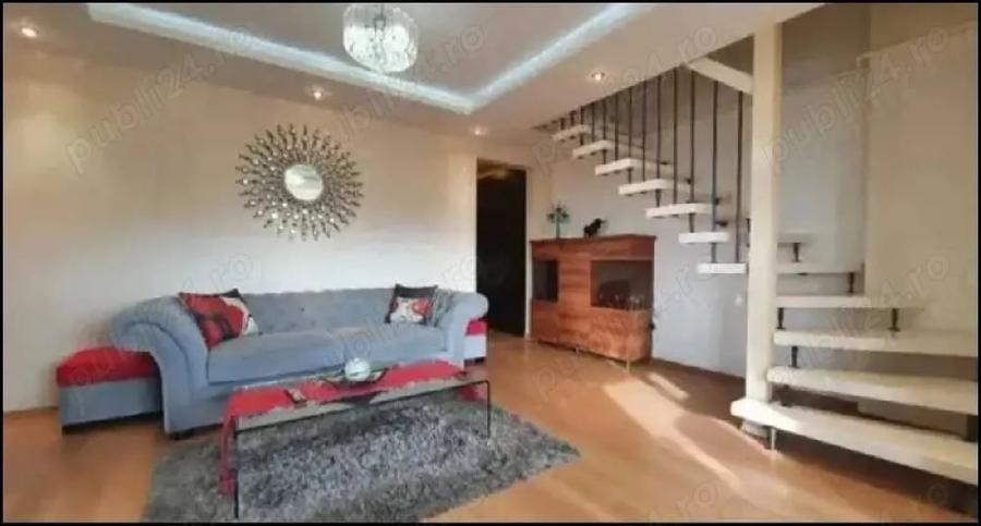 Apartament cu 4 camere decomandat în Ștrand