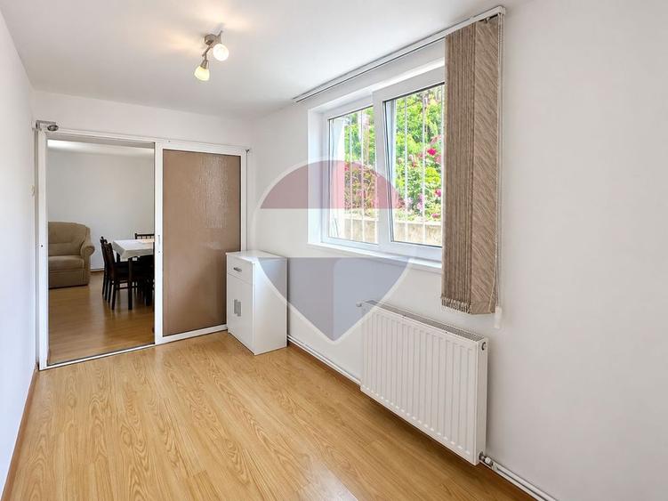 Apartament de închiriat-Strada Carierei-Bartolomeu - 12