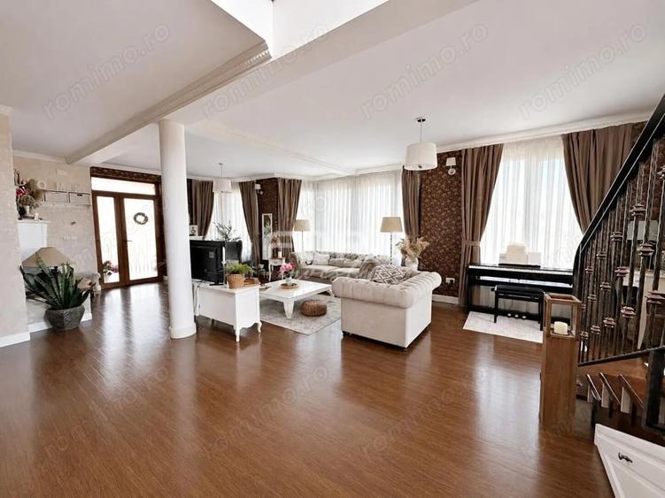 Casă cu 5 camere cu Teren 466 Mp în Nufărul