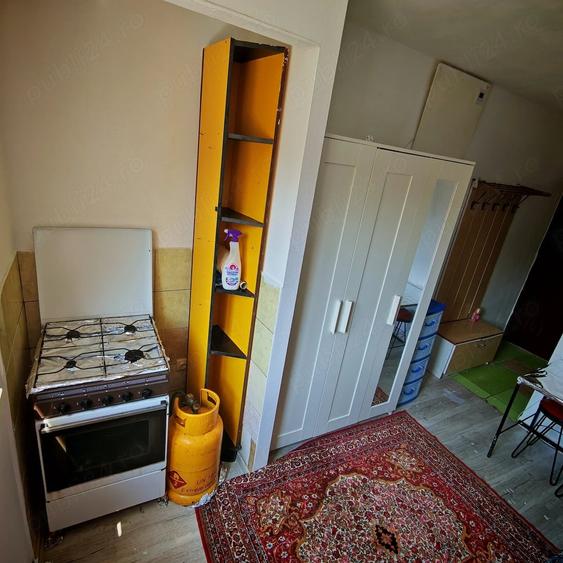 Garsonieră nedecomandată în Girocului